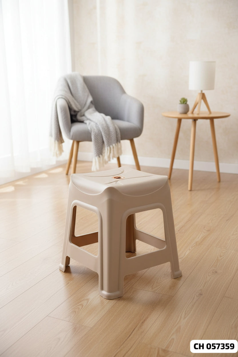 PLASTIC STOOL MEDIUM