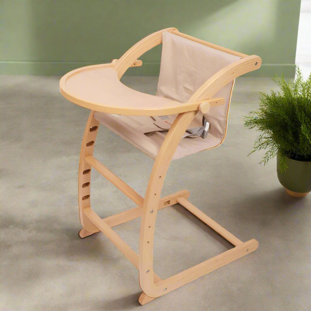 BABY WOODEN FEEDING CHAIR