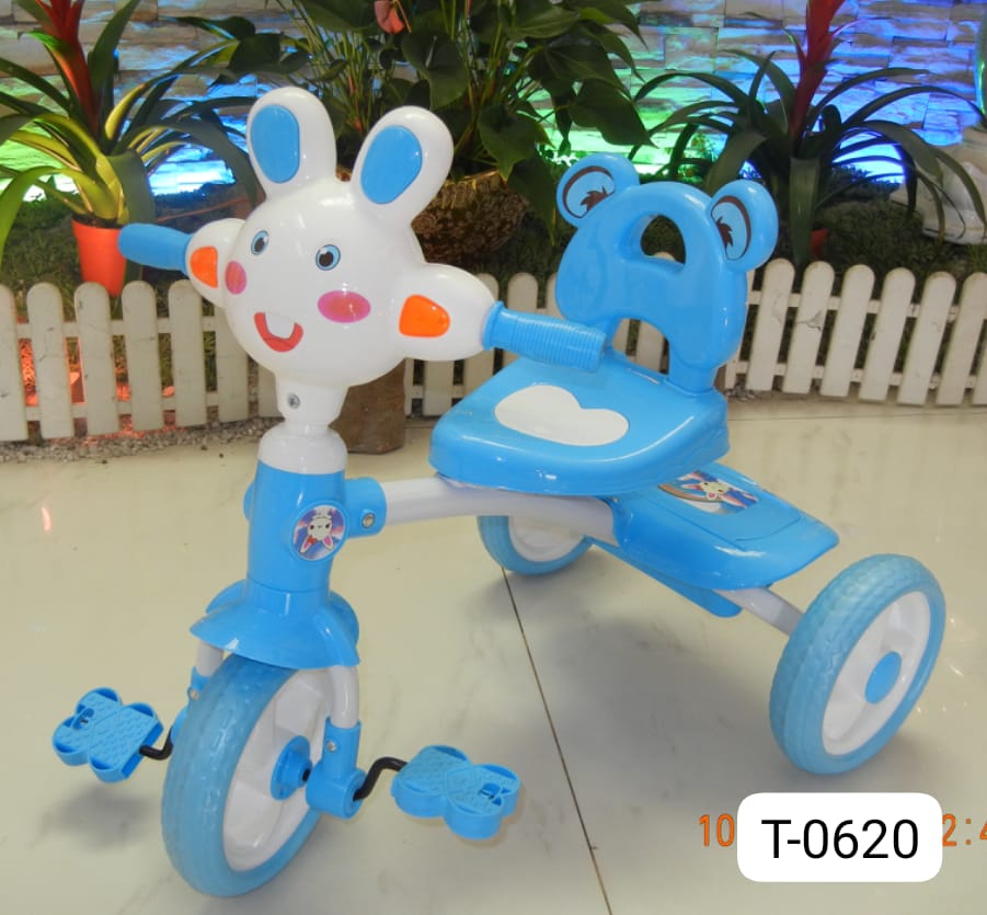 BABY TRICYCLE L-25" W-16" H-21"