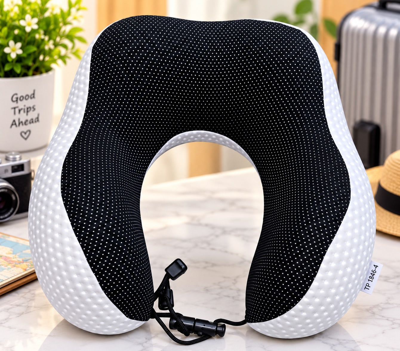 TRAVEL PILLOW
