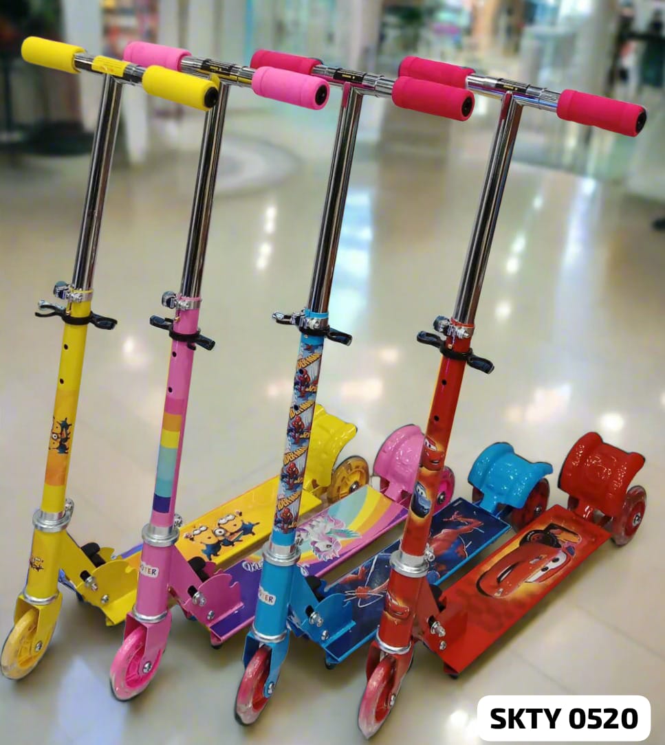 KIDS RIDE ON SCOOTY