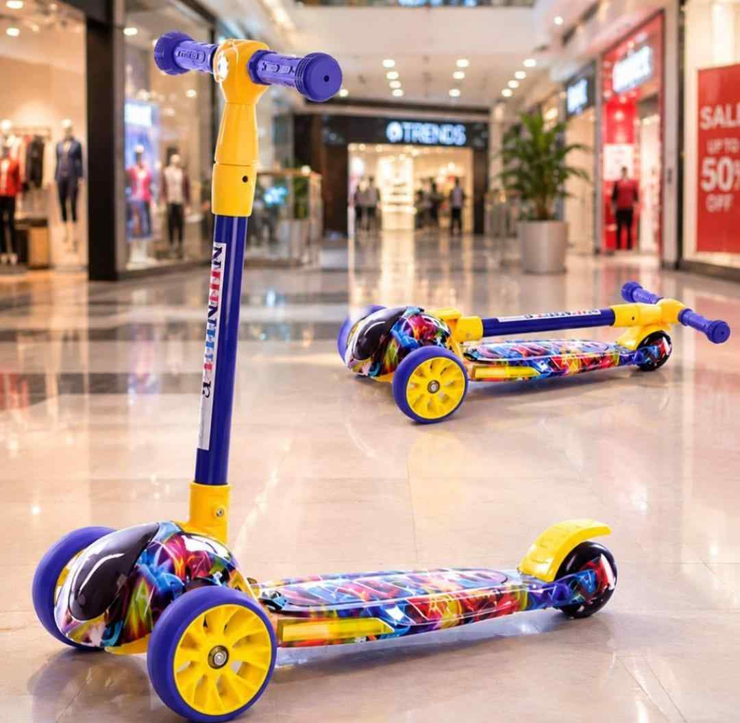 KIDS RIDE ON SCOOTY