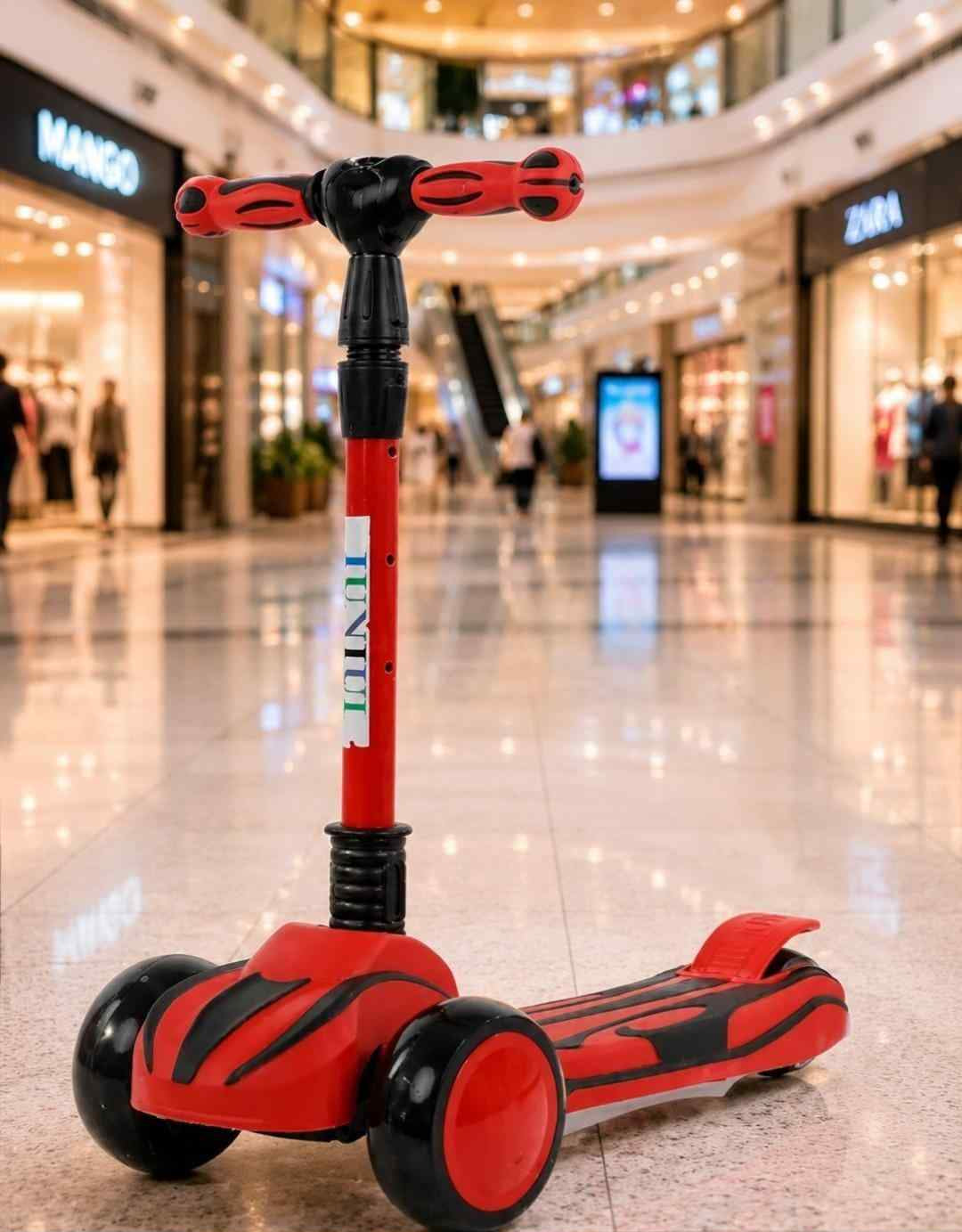 KIDS RIDE ON SCCOOTY