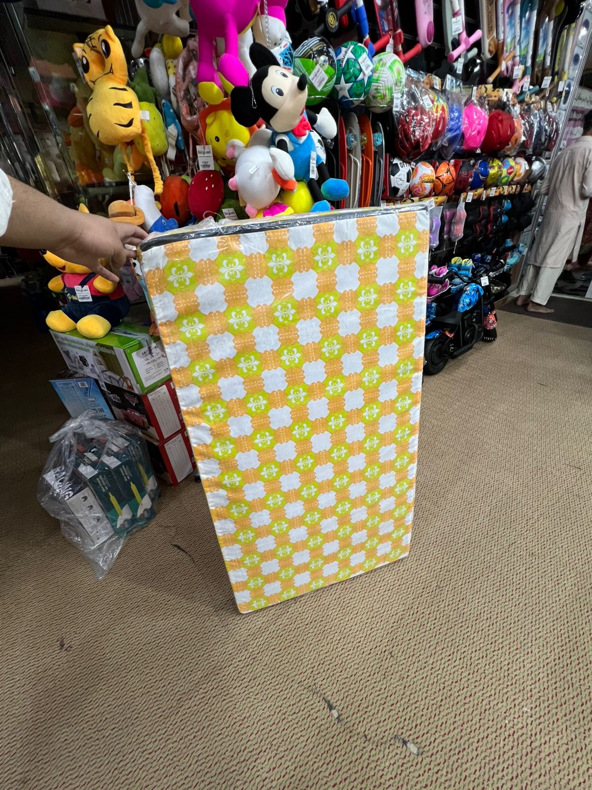 MATRESS   46"L x 26"W x 3"Th