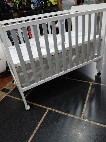 BABY COT