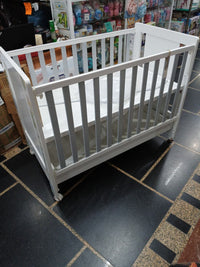 BABY COT