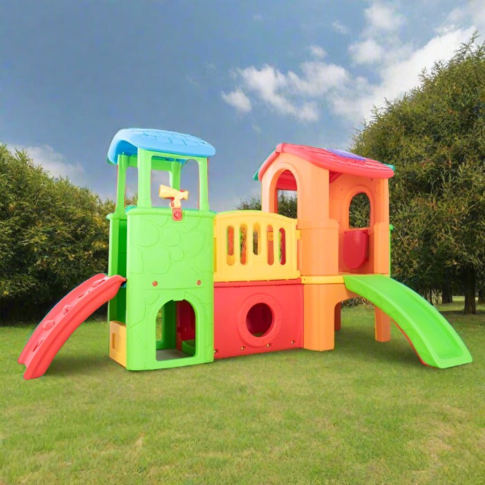 DLX PLAY CENTER + SLIDE L-121" W-42" H-69"